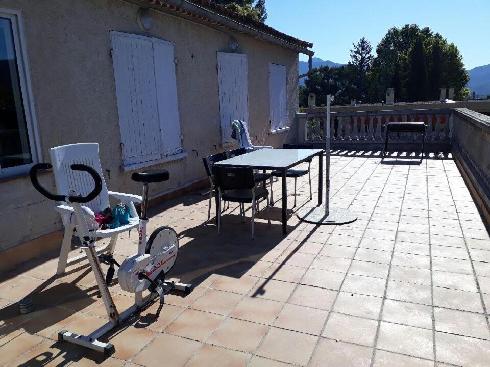 ホテル La Provence 17 Les Horizons Clairs Chemin Des Passons オーバーニュ エクステリア 写真